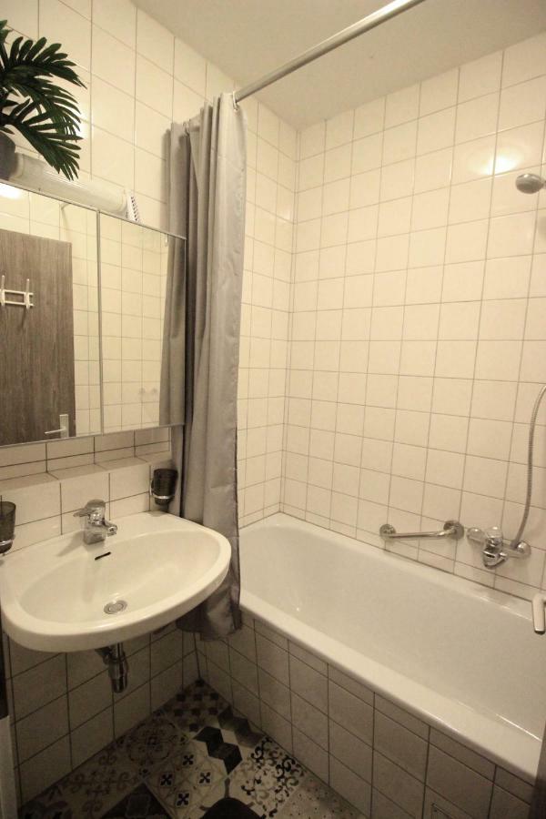 Edelweiss Apartment *